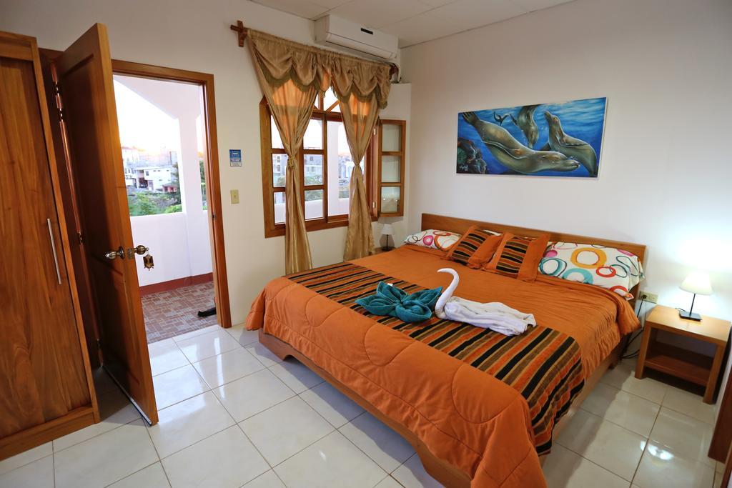 The Galapagos Pearl B&B Puerto Ayora  Eksteriør billede